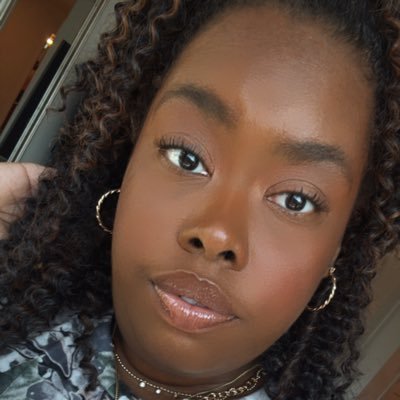 just for giggles.. The Black Charlotte York 🩷 | old twitter : @missariebaby is not working 🥹