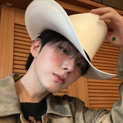 margo - she/her - 24 - monbebe ot7 - 함께라고믿고 - 18-19.07.25 💚