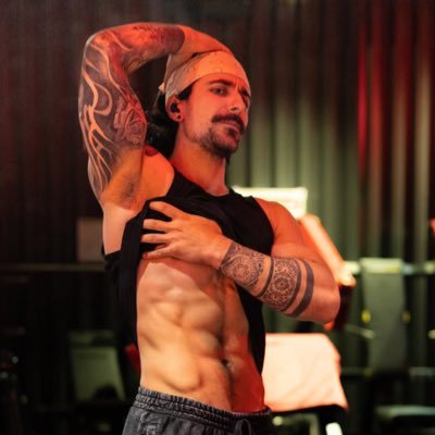 ProbProdigal's profile picture. Fell from grace right into the pit • Wrestler/Performer • Party Preacher • PRIDEful 🍳 (pan) • GenderFluid • He/They