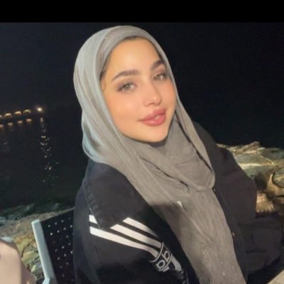 AhedGhader's profile picture. • مهتمة بعالم التداول 📈📉