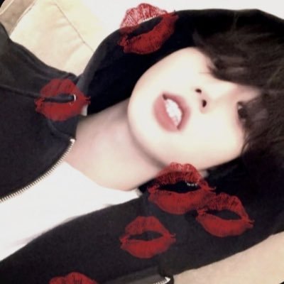 smoke lover @Stray_Kids #shedtwt #wlw #리노 #스트레이키즈