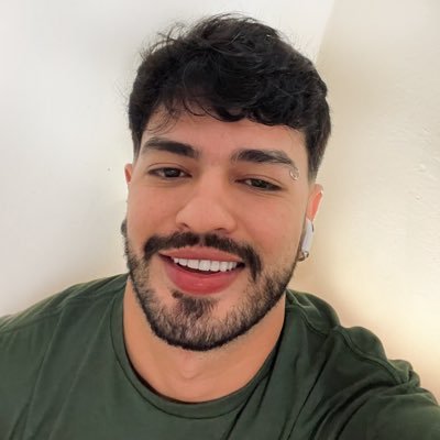 comentando sobre tudo 🙃 as vezes com alguns virais | ✉️ natancrrjobs@gmail.com | me segue aí