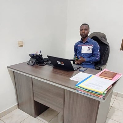 Promoteur de T-RY BUSINESS SARL (import export ,BTP ) passionné de la politique Missionnaire international Africa Life word mission Point focal Afrique Centrale