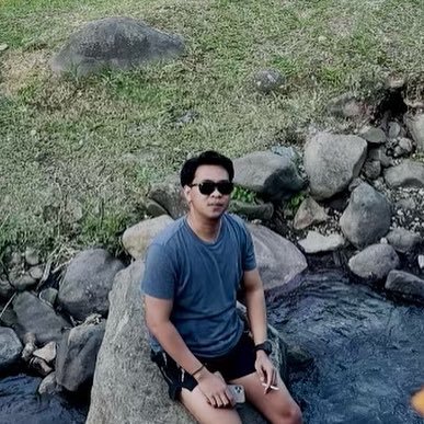 dndejly's profile picture. -bad listener