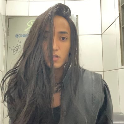 AquariumHenry's profile picture. Dando no prato que cuspiu