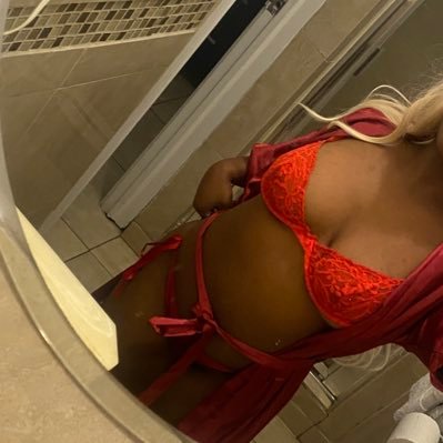 hey Little freak , caught your attention with this sexy ass body 🫦🫦freak Barbie here 👅 wanna see me get fucked like slut ?? go check out my onlyfans 👉🏾