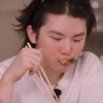 romantic_messes's profile picture. 06 liner | autistic | she/her | hispanic | #우지 ૮꒰◞ ˕ ◟ ྀི꒱ა priv: @downwordsmile