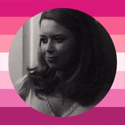 femme dyke ! #butchlover #taylorswiftismyspecialinterest