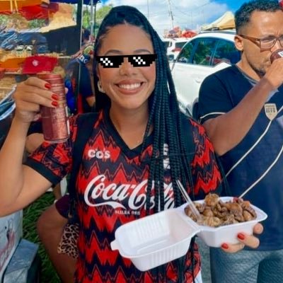 sheihulk's profile picture. digitando o que as vozes na minha cabeça dizem