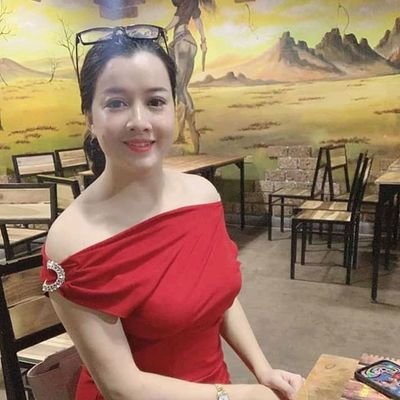 NwezeChino73742's profile picture. 