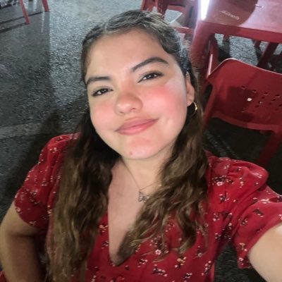 Liz_gzz04's profile picture. 21 años🫀