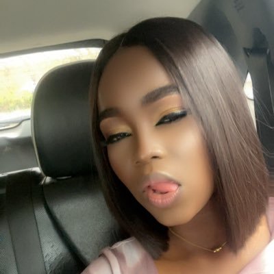 zaenab_O's profile picture. co-host on @jbrandy_ent .a big fan of Olamide❤️