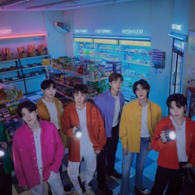 FAN ACCOUNT 🔺 🎧… Pasado el borde del frío invierno, hasta que llegue de nuevo el día de la primavera… Only BTS & Army ⟭⟬⁷ OT7 💜 아포방포. 🙅 NO shippers, solos…
