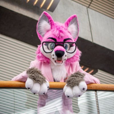 Pink Dog & Professional Yapper / Photographer (AKA RubistoneFloof) / Certified Raver / Car Enthusiast / https://t.co/taumglsOz8