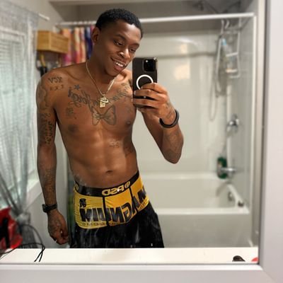 🤞🏾💦 DM ME FOR VIDZ .. OR GO SUBSCRIBE 💦🍆