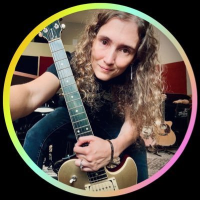 🎹 Music Producer | 🖖 Gamer, Mother, Sci-fi Lover | 👾 Building games and making friends on Hytopia