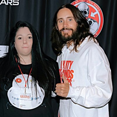 sarahkayhenson's profile picture. 37 years young. ••Wife ••Momma of 5•• Film, music  & 30STM enthusiast.