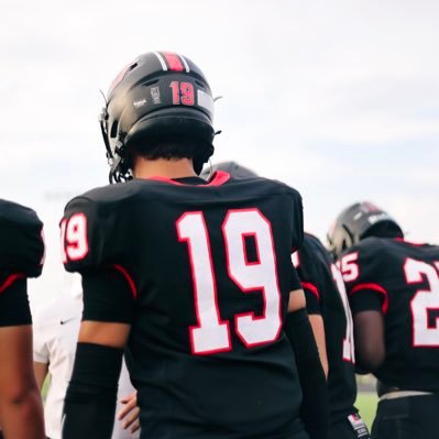 28’ lb | 2028 | 6’ 190lbs | co 2028 |5A Hillcrest high school |gpa 3.7⭐️ |#19|bdog0401@icloud.com| 864-567-3031