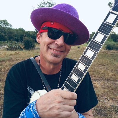 Bandleader, vocalist, and blues guitarist @ StrayDawgandTheWolves
Spotify: https://t.co/4SrKDjDcMd