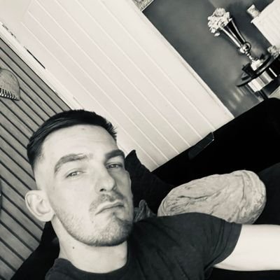 SCOUSER. father of 4. love my family love my country. will die protecting them both ✝️🇬🇧