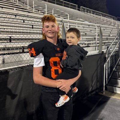 Brighton HS Class of 2028 - 3.7 GPA - 6’3” 173 lbs 🏈 Brighton Bulldogs DL/OL ⚾️ @toptiermichigan - Detroit 15u 1B/RHP - #ShaneFitness Athlete