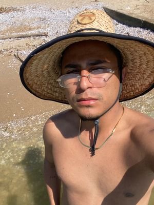 Una aventura es más divertida si huele a peligro ⚡🔥
venezolano 🇻🇪