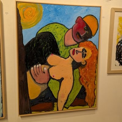 gorbonik's profile picture. There's a gummy on top of the thermacell