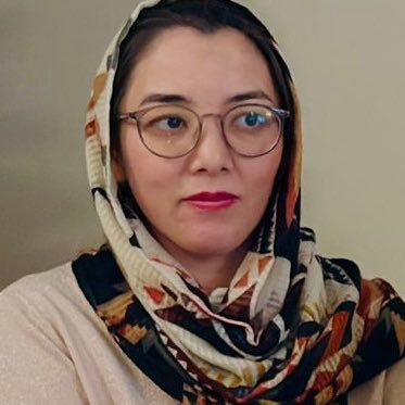 Reporter at @Etilaatroz. Past: @Subhekabul and @khabarnamaaf | tweeting about the untold stories of #Afghanistan. write me: sakina.amiry123@gmail.com