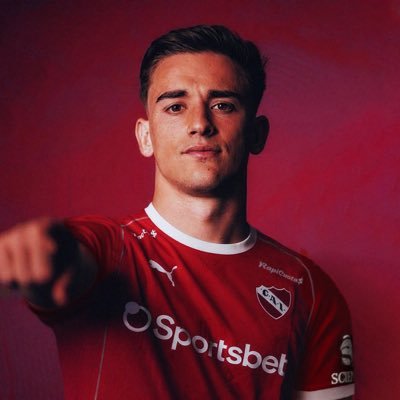 Español exiliado en Argentina. Bielsista, Menottista y Guardiolista. Hincha de Independiente y Gunner. CM de @xgusfloyd.