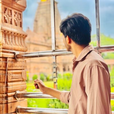 KaleshriyaAkash's profile picture. Investor || Swing trader | increasing financial literacy.