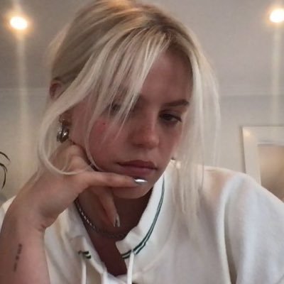 ivyIens's profile picture. house of renaissance