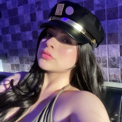 Model ✨ I love Techno 👽 Content +18 DM 🤤 All my social in the link 💙