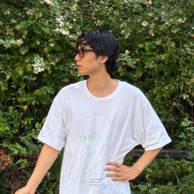 @xross__road 編集部 編集長 / シナリオライター ← 広告会社 ストラテジックプラナー /漫画の仕事をしたり、シナリオを書いたり、サービスの開発をしたりしています。ご連絡はDM、 h.kohata@extramile.com まで。