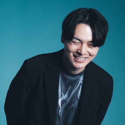 動画編集者が実際の案件で恥をかかないノウハウを発信|27歳|映像制作会社経営中||動画制作代行のみで累計3000万円以上の売上|90日で動画編集のプロになれる #ブイプロ を運営 (平均満足度4.9/5.0)(卒業後3ヶ月の平均月収32万円)受講生150名の回答元に計算※ハイライトが有益