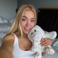 Elle Brooke's (@elles5429) 's Twitter Profile