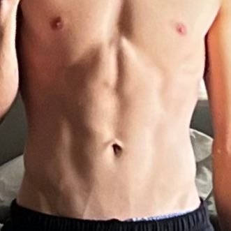 HughMungusXx's profile picture. Dm me