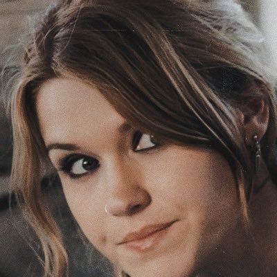 Swiftie. Earper. Forever watching tv! ER. The Rookie. I like to make things. ~ death can be undone, love cannot. She/Her. 30 Aus.