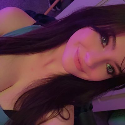 Ivygraceissexy's profile picture. add me on fansily ivygraceissexy  😋😘