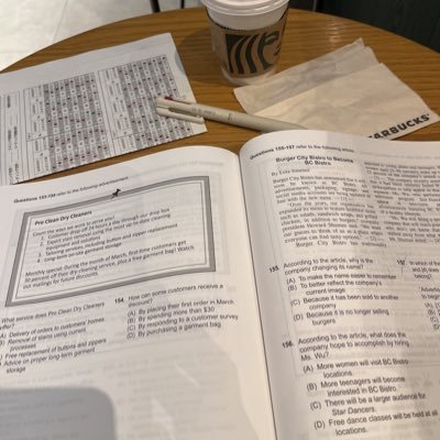 ▶︎TOEIC760点(2025/10受験予定)|2019👦2021👧|2028年に再就職|生き方について考える日々|ITも勉強したい📚