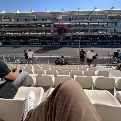 RaamBarath's profile picture. Get busy living or get busy dying! 👊🏻 CA