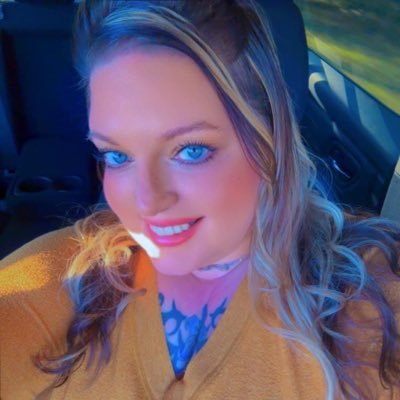 ✝️Christian✝️❤️ Empowering Other Women Body Positive ✨😍