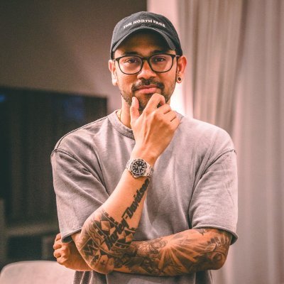 🎖️ 17+ yrs in IT ✦ 10 yrs in Telecom 🏆
Biz • Productivity • Mindset • Life
🎥 500K+ YouTube 🌟 150M+ Views
📍Dubai 🇦🇪