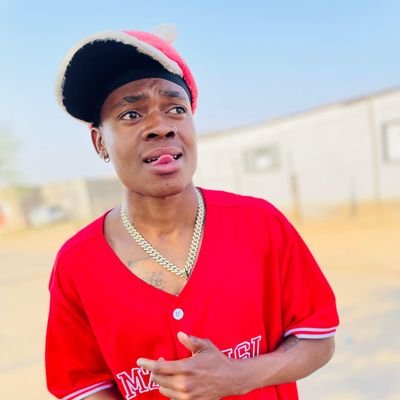 I am an artist, dealing wit HipHop... Rapper and a singer