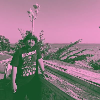 santriblaun's profile picture. Penulis ugal-ugalan