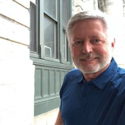 In project management and in business, former real estate manager and executive in a modern industry in Brussels in the dance world