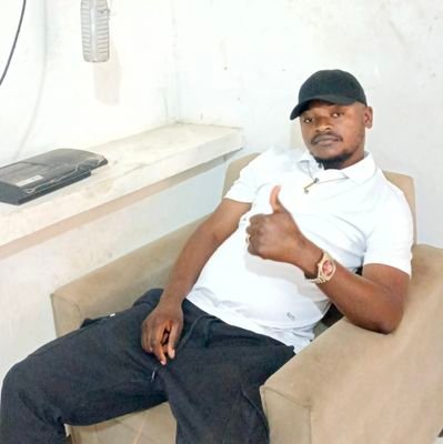 MartinTshibang8's profile picture. 