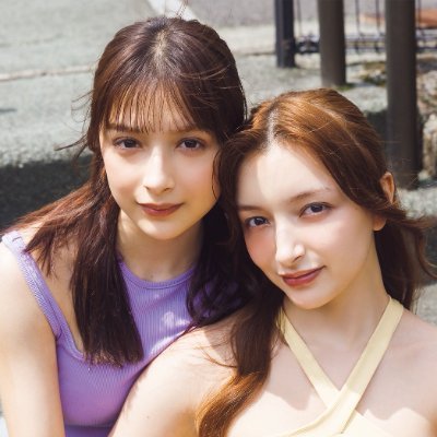 Erika(@myxx_erika)と百瀬まりな(@mari_na___)の #エリマリ姉妹 の情報をお届けする公式アカウントです。