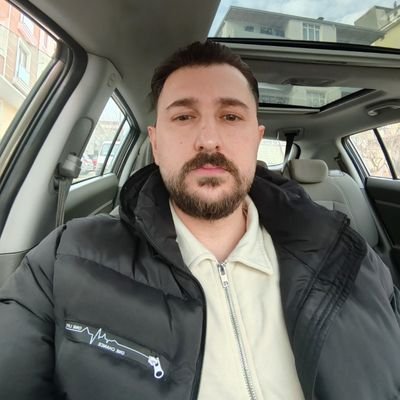 Ali32935658's profile picture. 