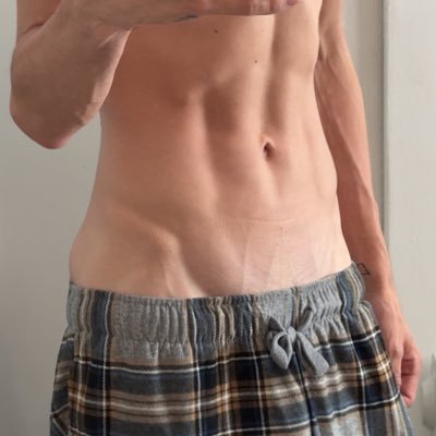 floridastwinkx's profile picture. Essex📍Hung 9” Twink🌶️💦Retweet for a follow😉DM me for Private Content🍆