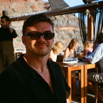 iam_dowson's profile picture. Dream big and get big, Hull City #hullcity